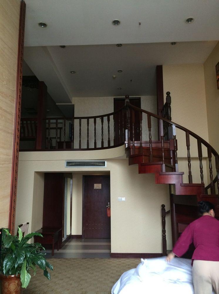 Hongyadong Hotel تشونغتشينغ المظهر الخارجي الصورة