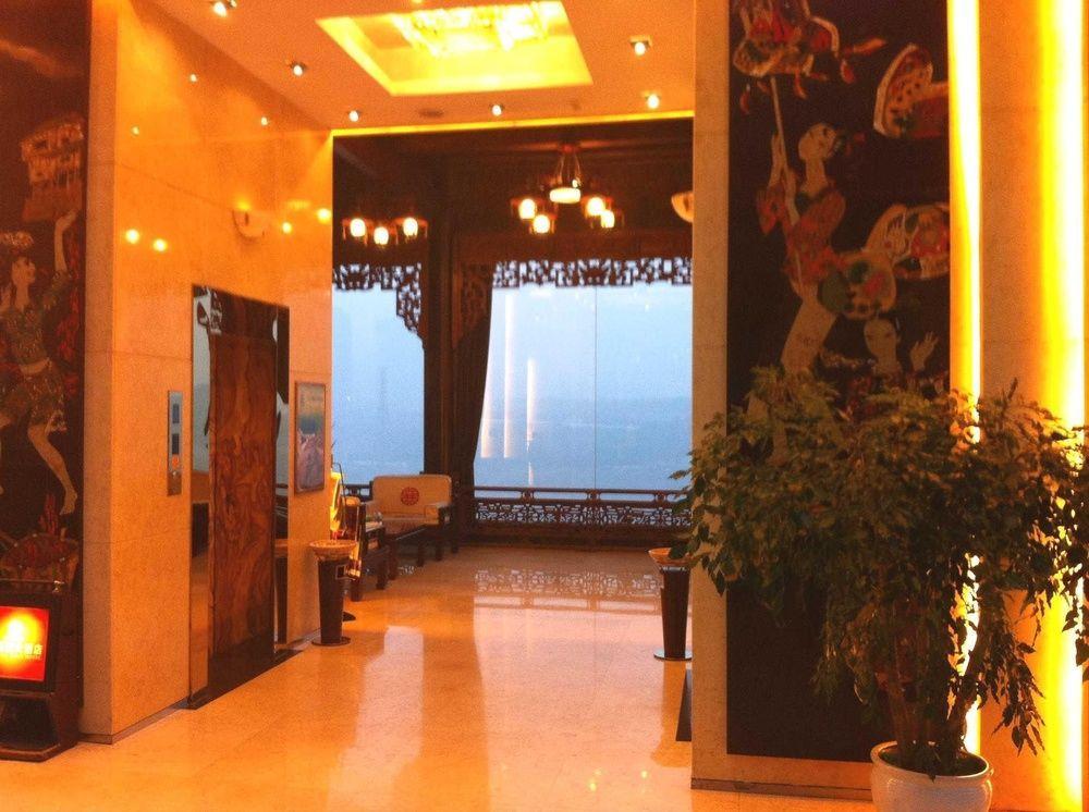 Hongyadong Hotel تشونغتشينغ المظهر الخارجي الصورة